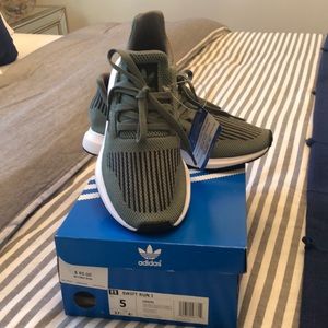 NWT Adidas swift run sneakers